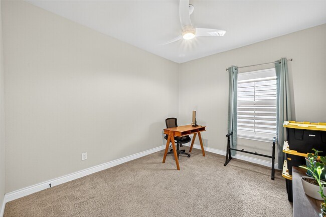 Building Photo - 1610 Bear Spring Dr