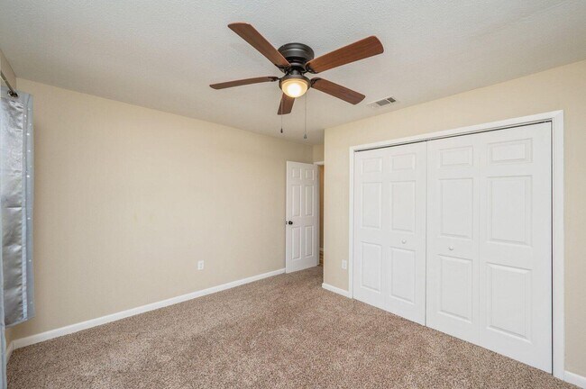 Building Photo - 212 Grand Prix Dr