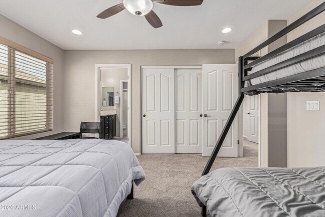 Building Photo - 7657 S Debra Dr