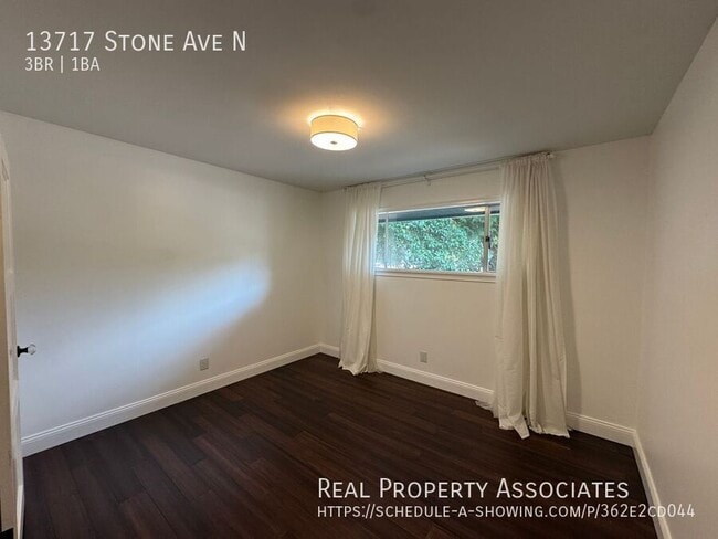 Building Photo - 13717 Stone Ave N