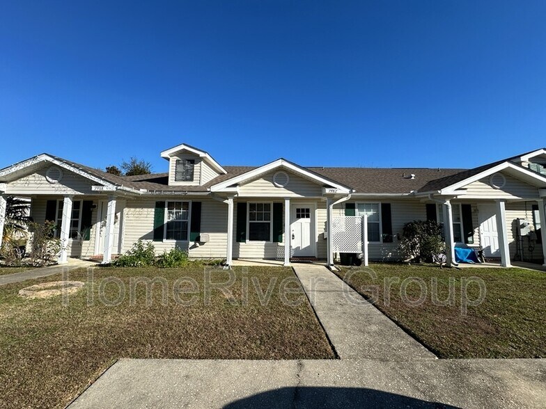 Building Photo - 7982 Stonebrook Dr