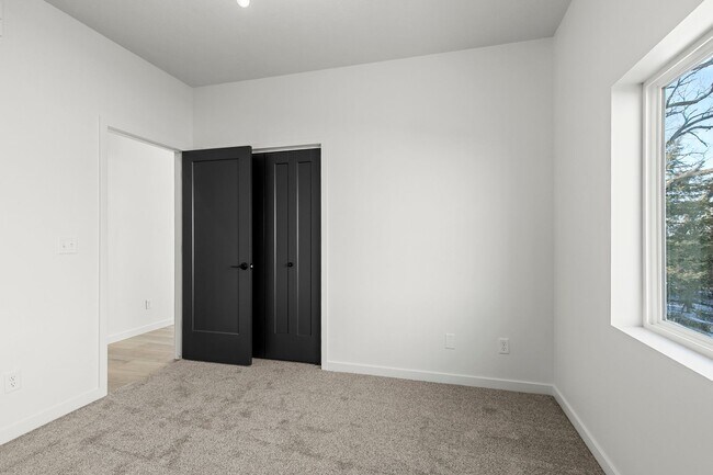 Building Photo - 1311 SW 36th St