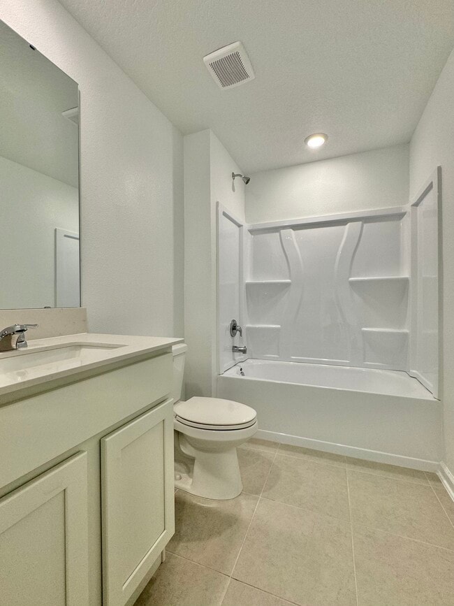 Building Photo - 3083 Totem Rd