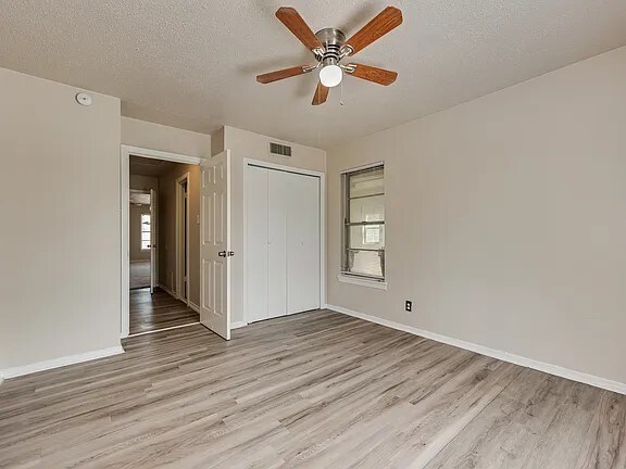 Building Photo - 165 Eisenhower Blvd