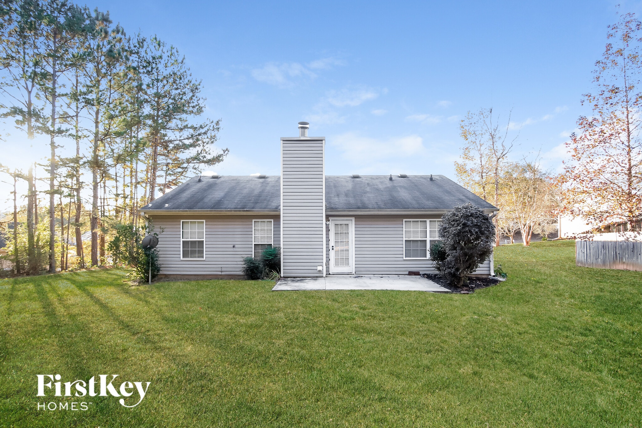 Building Photo - 1166 Locust Dr