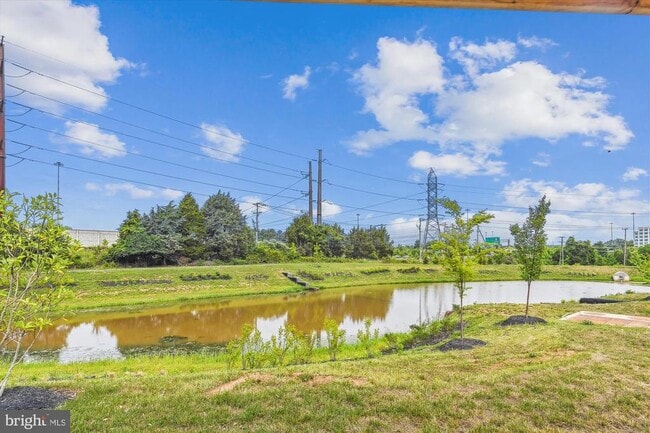 Building Photo - 14076 Sunrise Valley Dr