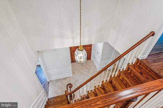 Building Photo - 7804 Lonesome Pine Ln