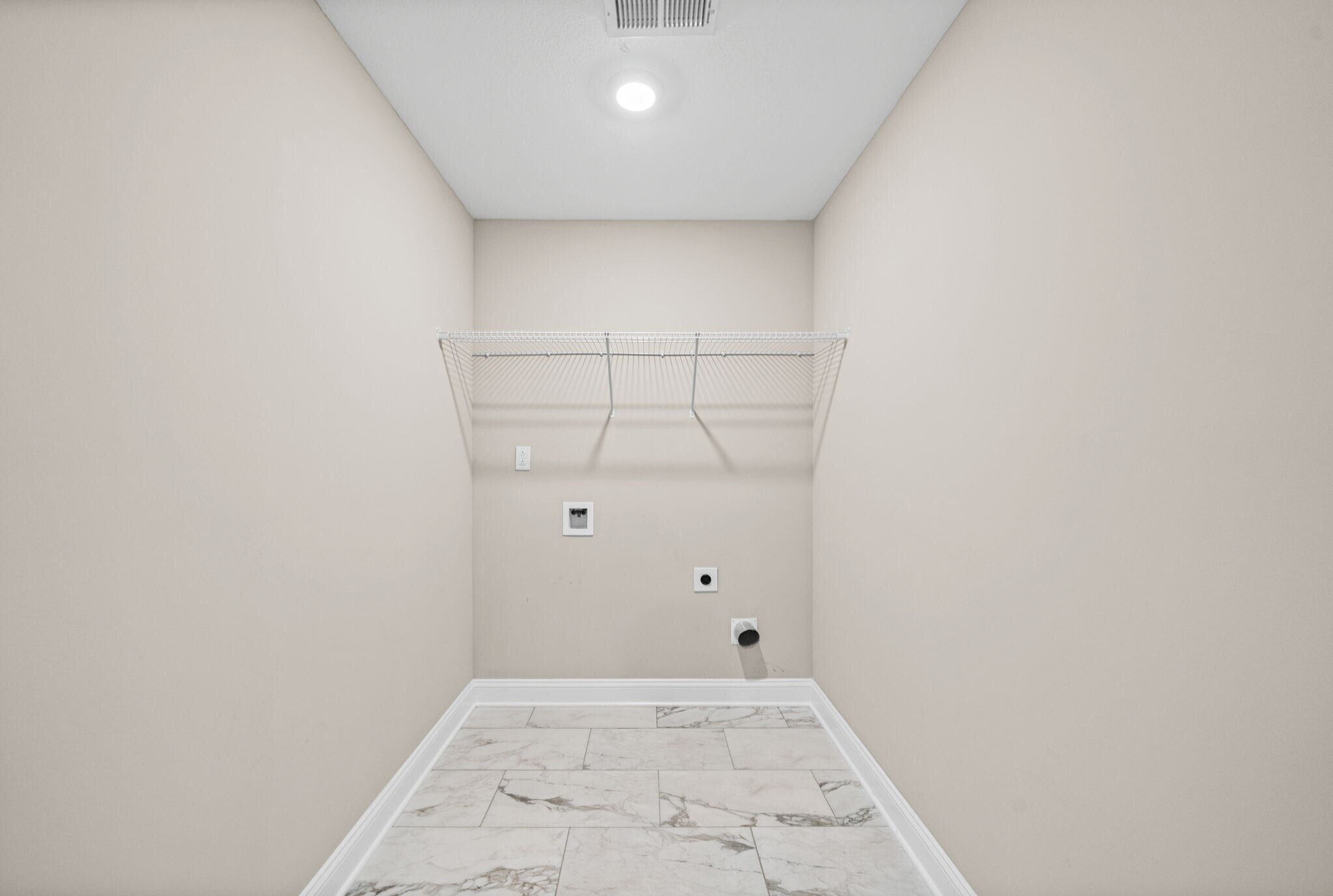 Building Photo - 835 Karmaflux Way