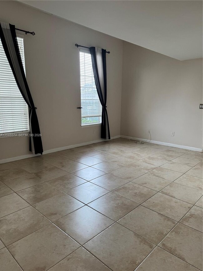 Building Photo - 1205 Crystal Way