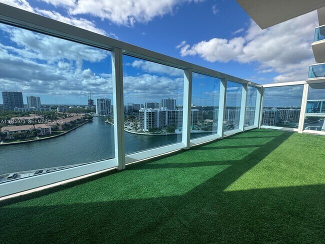 Building Photo - 3800 S Ocean Dr