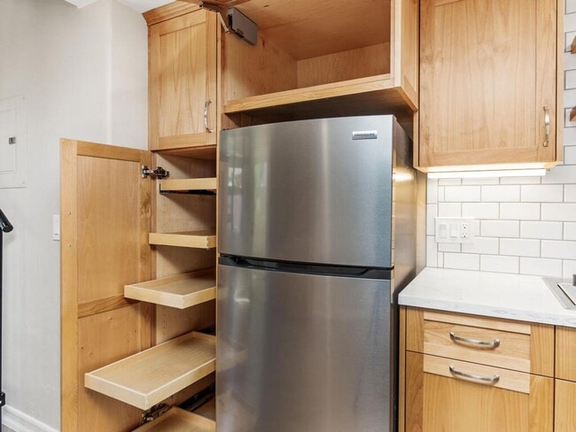 Building Photo - Studio with Loft, Private Patio, and All U...
