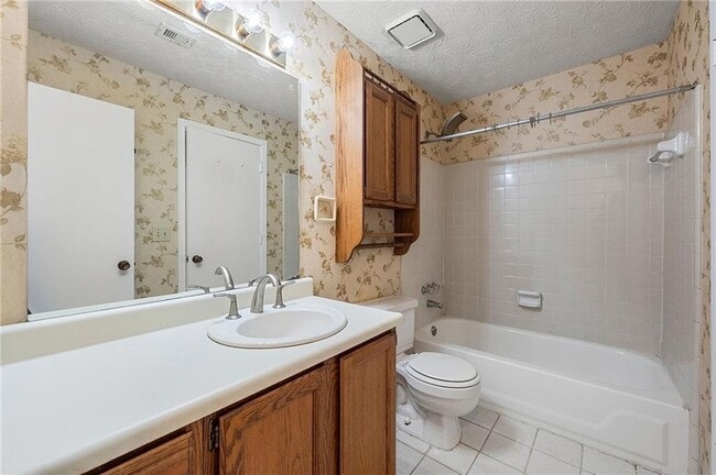 Building Photo - 1306 McClelen Way