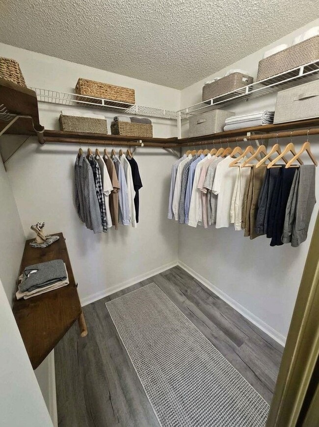 Building Photo - 57 Shores Blvd