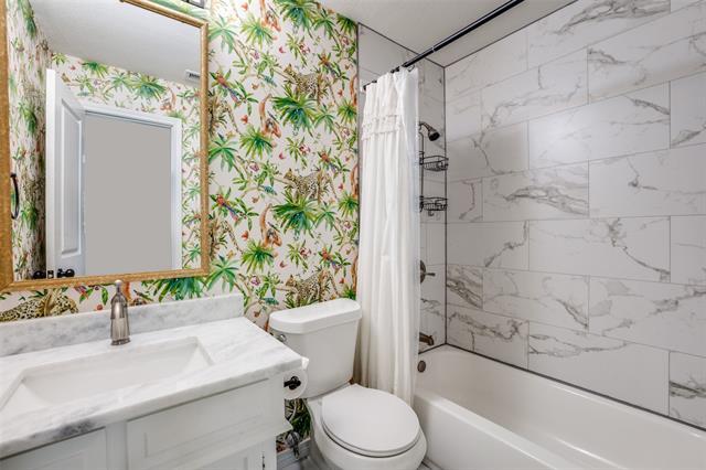 Building Photo - 15211 Meandering Way