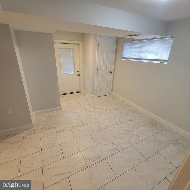 Building Photo - 18320 Metz Dr