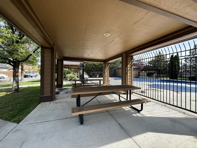 Building Photo - 1009 Desert Peach Ct