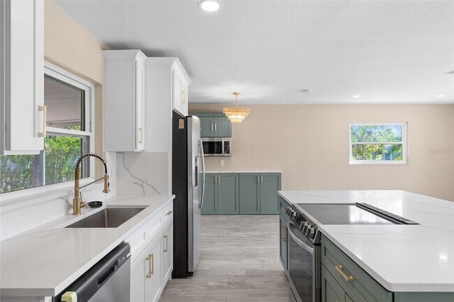 Building Photo - 5901 Denver St NE