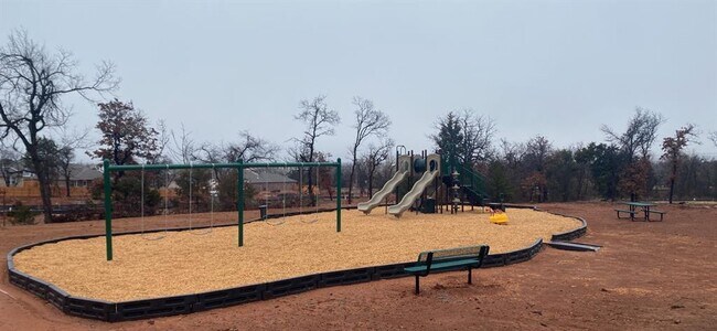 Building Photo - 4520 NE 123rd St