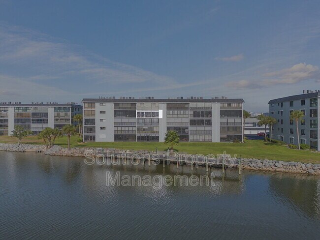 Building Photo - 3799 S Banana River Blvd