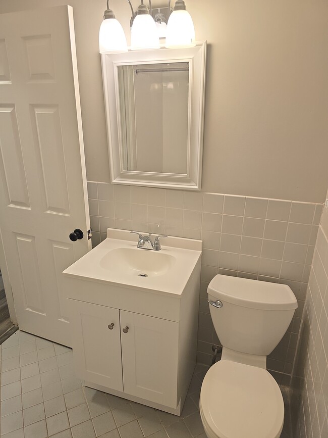 Building Photo - 8802 Malvern Hill Rd