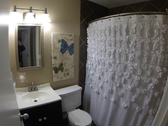 Building Photo - Excellent Location and Condition! 3 Bedroom Canfield Ranch Home for Rent