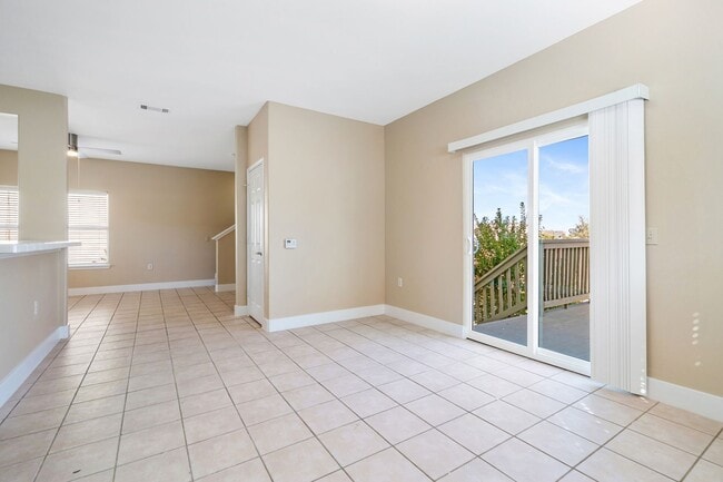 Building Photo - Agavae - MLK / 183 - Remodeled 3BD 2.5BA - Garage - Fenced Yard   - $1600