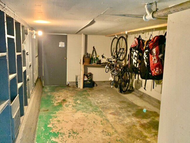 Building Photo - 1BR/1BA Prime Noe Valley Apt. on Church at...