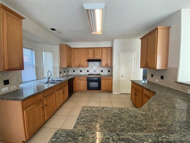 Building Photo - 21239 Rush Hollow Ct