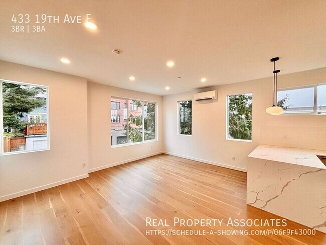 Building Photo - 433 19th Ave E