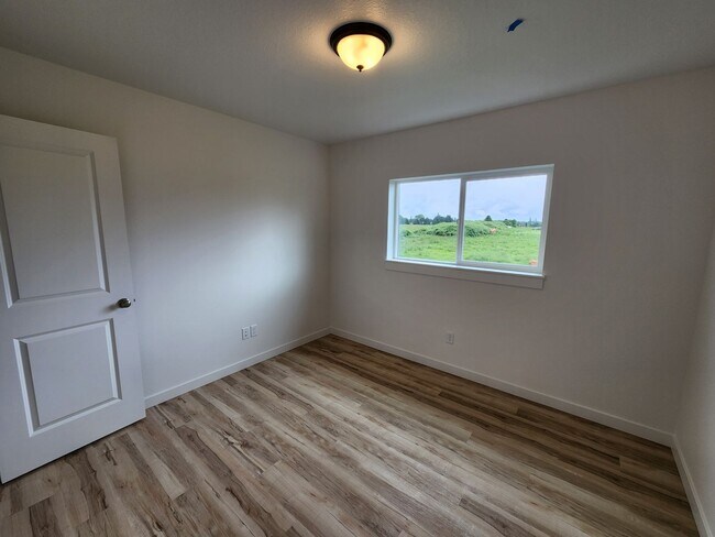 Building Photo - 1014 Peach Rd