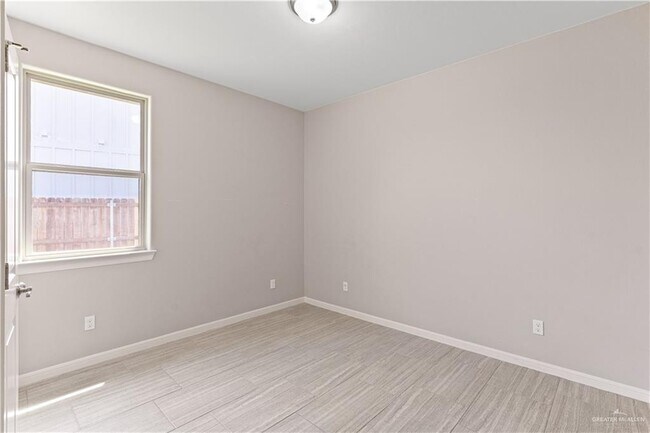 Building Photo - 14224 Amistad Cir