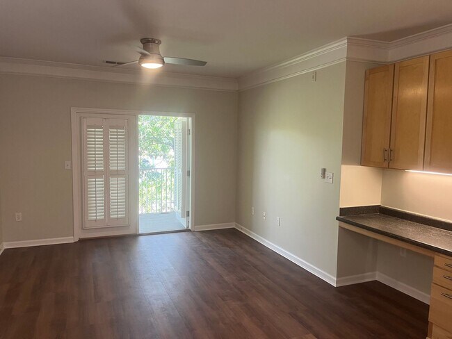 Building Photo - Available now. Beautiful, FULLY REMODELED 1 BR/1 BA Condo at the Regatta On James Island!