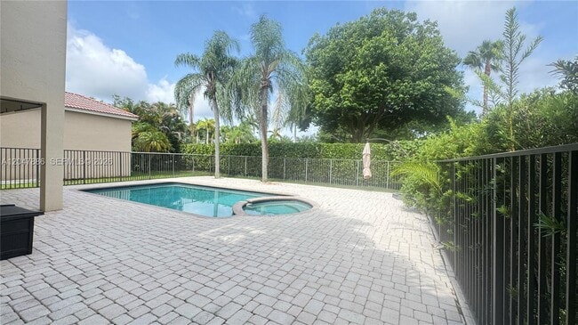 Building Photo - 1115 Camellia Cir