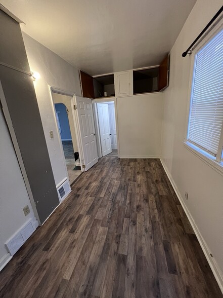 Building Photo - 2636 N Richards St