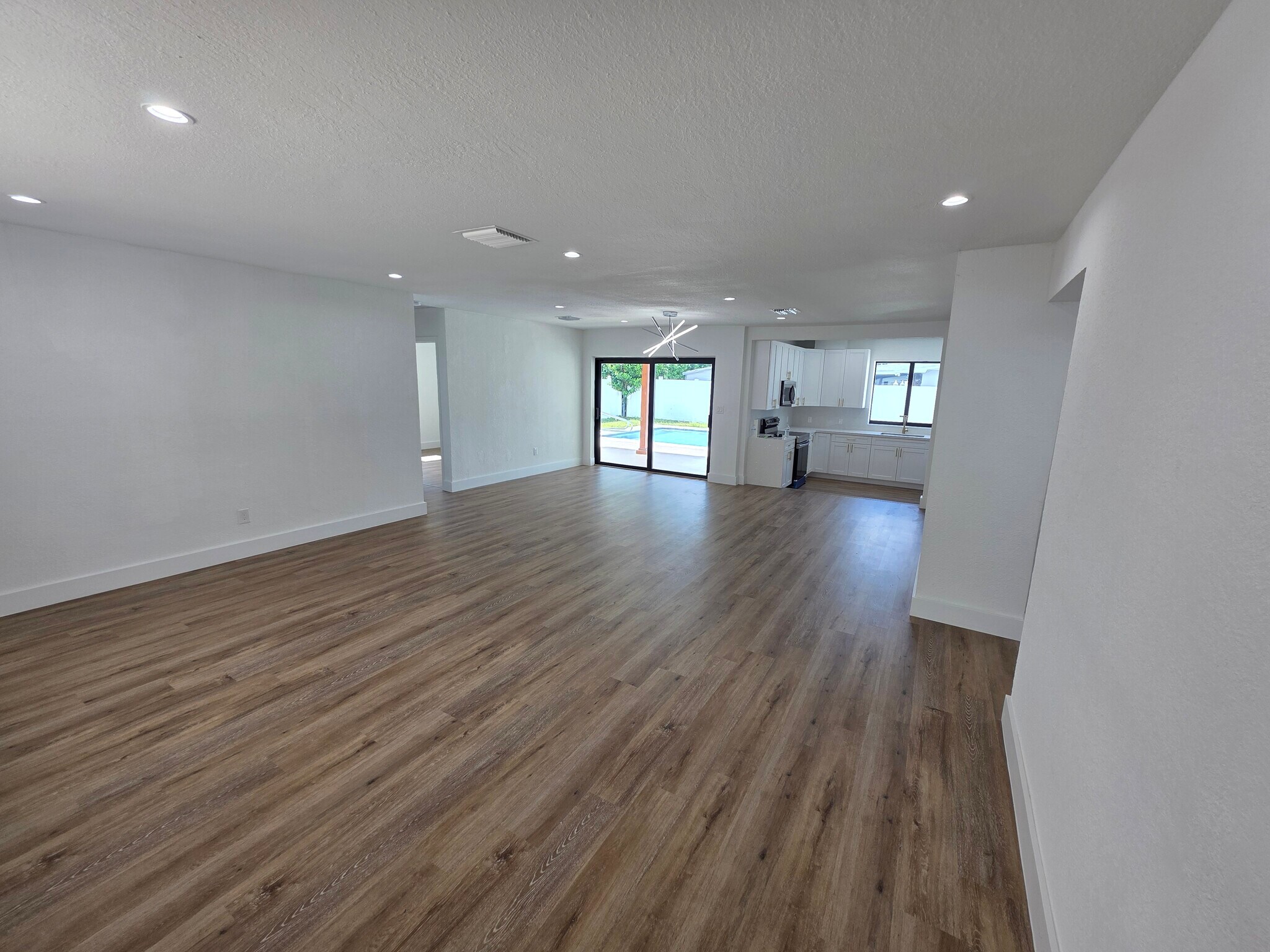Building Photo - 9020 SW 198th Ter