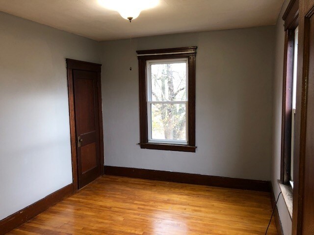 Building Photo - 53 Pilgrim Ave