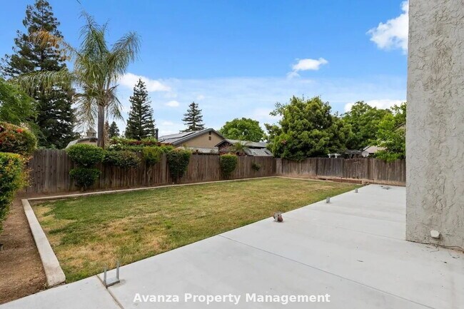 Building Photo - 3bed/2.5 bath Home for Rent 4129 W. Regency Ave Fresno, CA 93727
