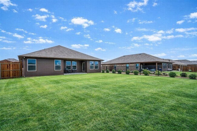 Building Photo - 1125 Silver Maple Ln