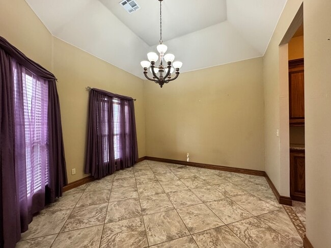 Building Photo - 8147 Shadow Lake Dr
