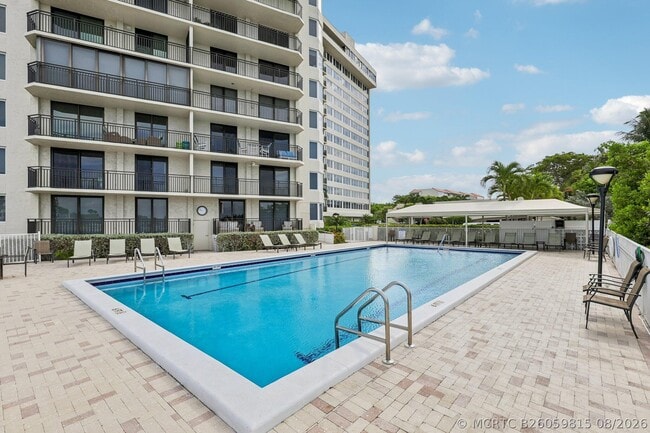 Building Photo - 3912 S Ocean Blvd