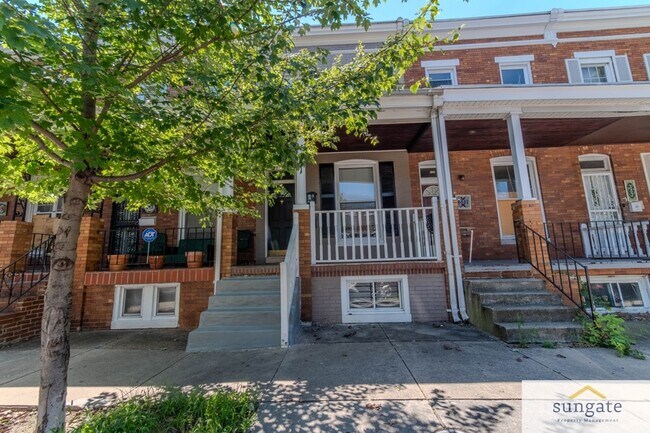 Primary Photo - 341 E 27th St