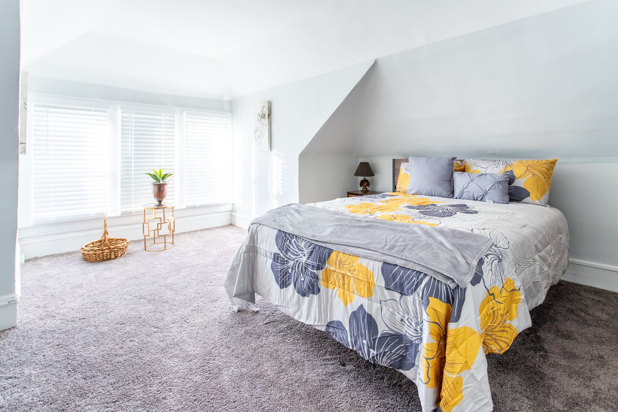 Bedroom 5 of 5 - 10605 Ashbury Ave