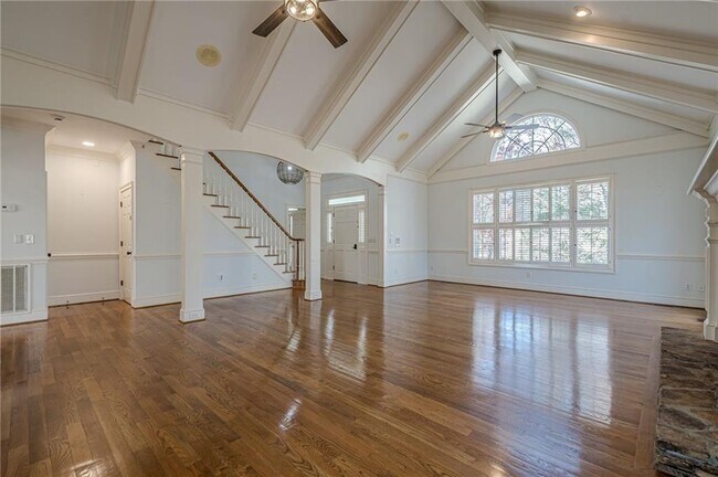 Building Photo - 34 Johnston Row NW