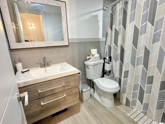 Building Photo - 1271 NW 13th St