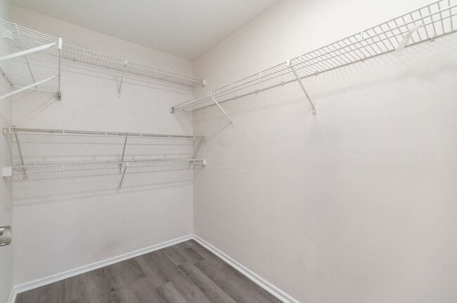 Building Photo - 2512 Cranbrook Ln