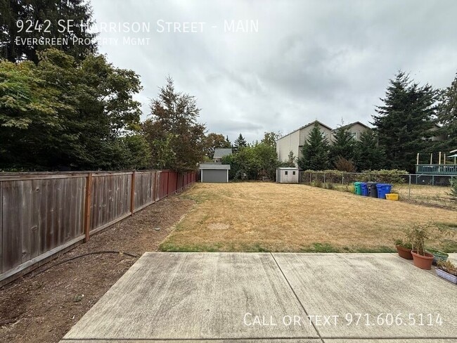 Building Photo - 9242 SE Harrison St