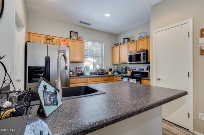 Building Photo - 3 bedroom in Mesa AZ 85209