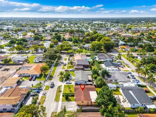 Building Photo - 3560 SW 107th Ct