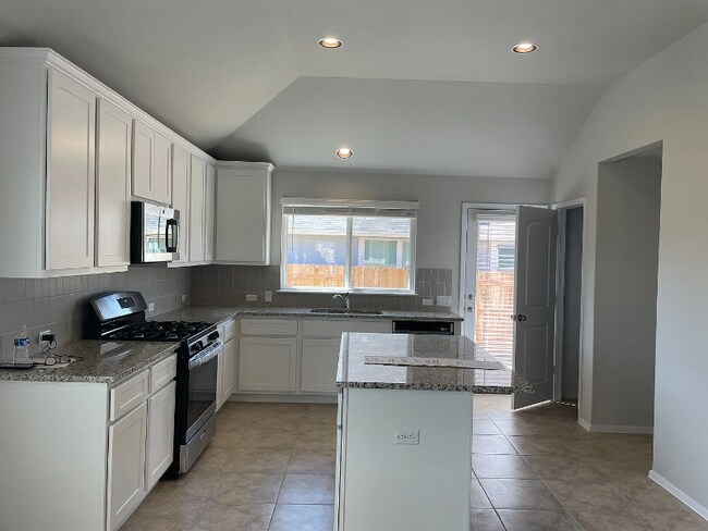 Building Photo - 203 Living Reef Dr