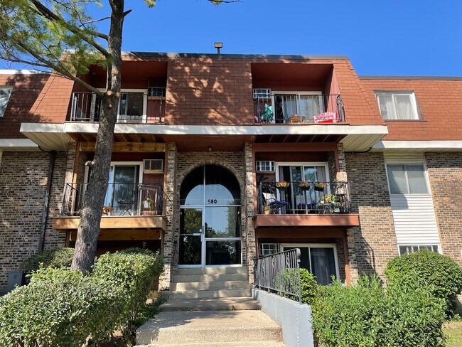 Primary Photo - 580 Hill Dr